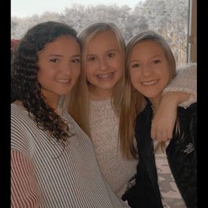 Meet your Posher, Anna myles